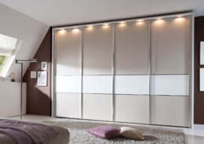Sinfonie Plus Kleiderschrank