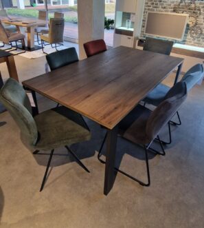 Design-Ausziehtisch