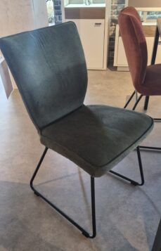 Design Stuhl mit Kufen